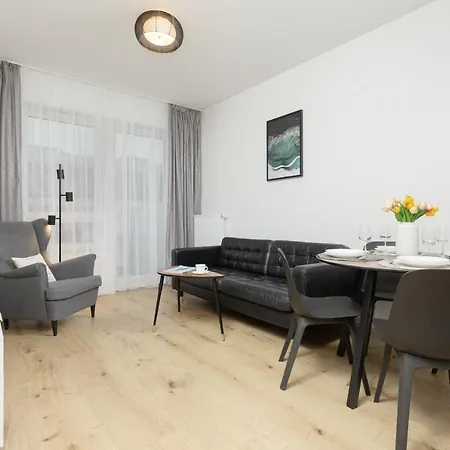 公寓 Two-bedroom Elegant With Parking Praga By Renters *